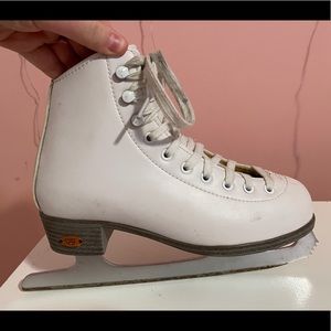 USED Riedell youth ice skates